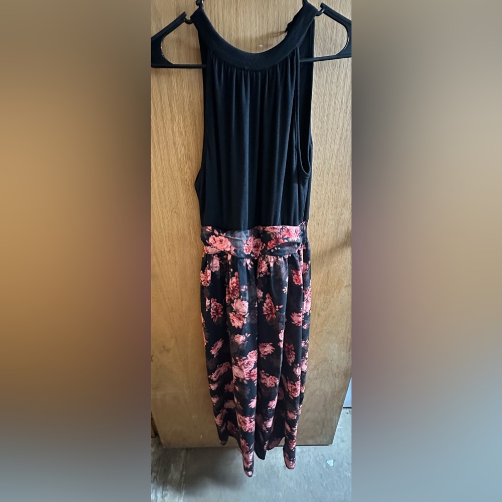 Black and Pink Floral Sleeveless Dress
